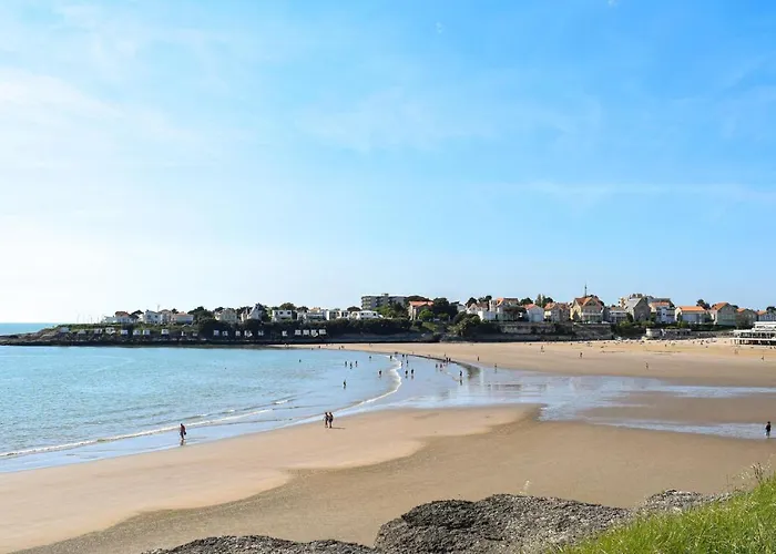 Amazing In Vaux-sur-Mer